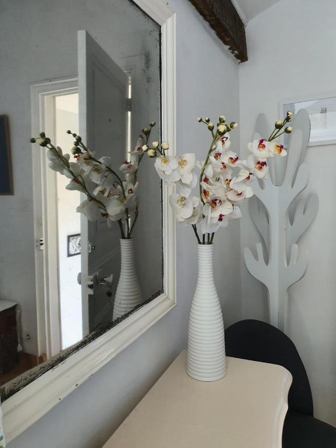 ناربون B&B Le Patio En Ville - Chambres D'Hotes المظهر الخارجي الصورة